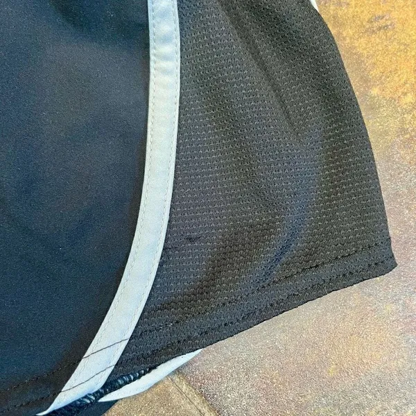 Under Armour Women’s Athletic Active Black Loose Shorts XL - Image 10