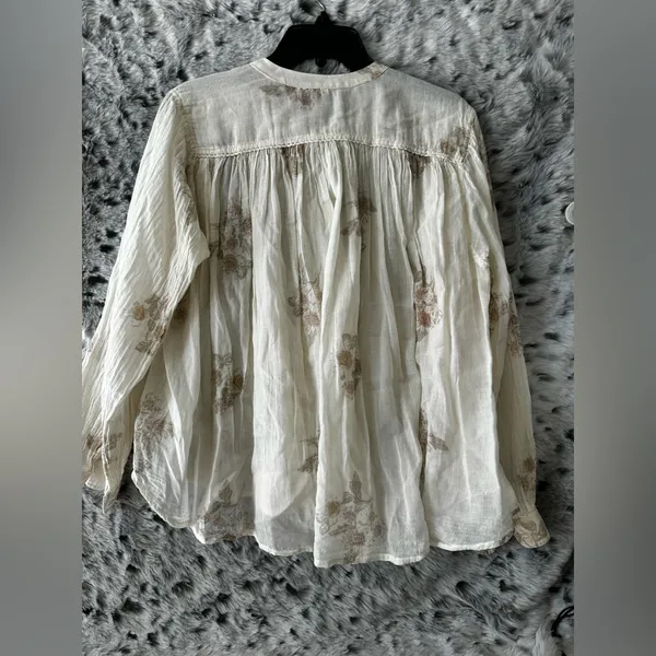 99. Free People Don't Look Back Button down floral blouse oversized small - Image 6