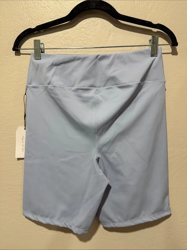 NWT Better Together Women's Light Blue Bike Shorts - Large - Image 2