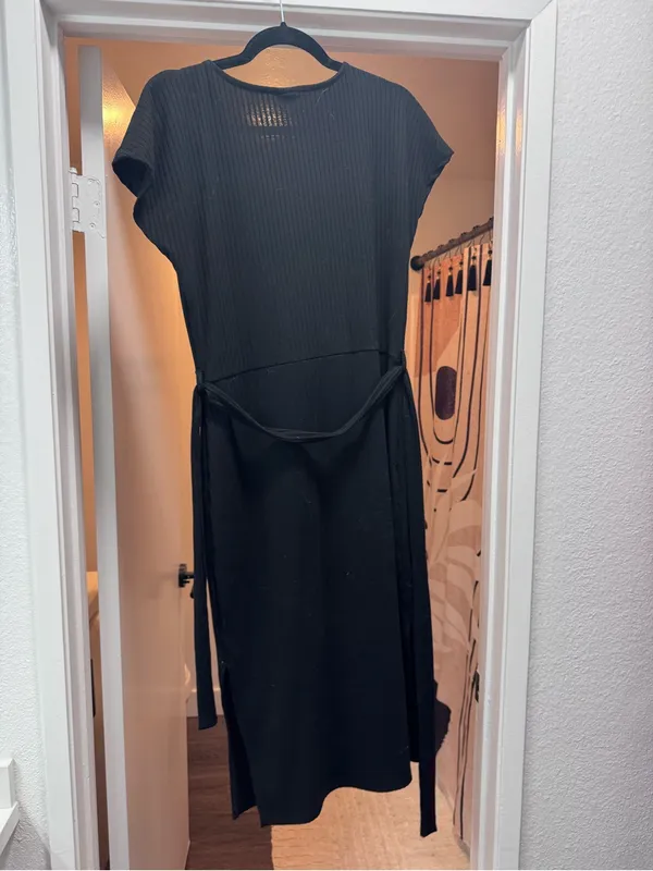 Ribbed Black Midi Wrap Dress with Waist Tie - Image 2