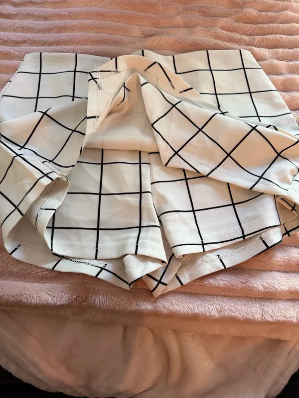 Boutique Wildcat Skort Large Black and White - Image 2