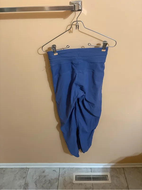 Lululemon Dance Studio Mid-Rise Full Length Joggers in Oasis Blue/ Water Drop - Image 7