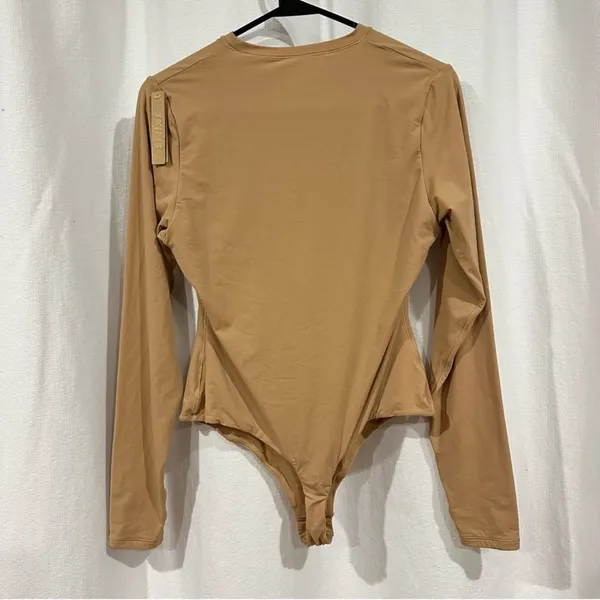 NWT (B22) Skims Fits Everybody Long Sleeve Bodysuit in Ochre Size XS - Image 2