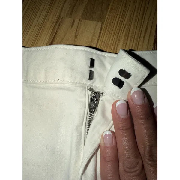Banana Republic Ladies Women's Sz 6 Shorts Pockets White Stretch - Image 2