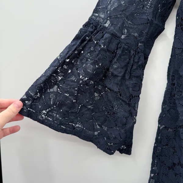 RTR Elizabeth and James Glorietta Navy Blue Lace‎ 3/4 Bell Sleeve Mini Dress - Image 5