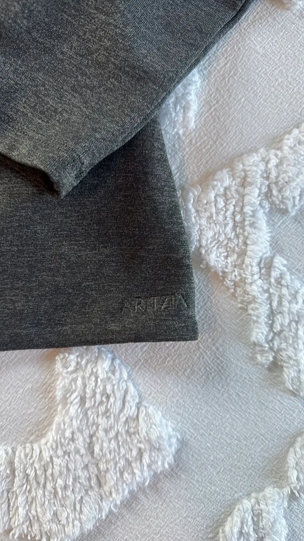 Aritzia Contour Long Sleeve - Image 2