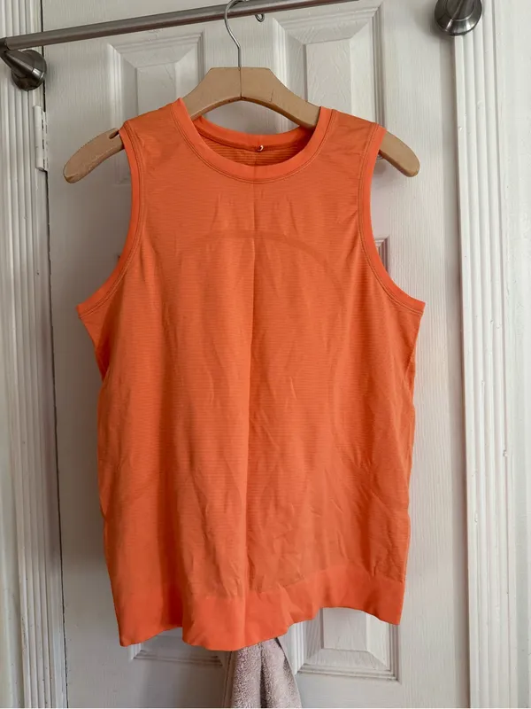Lululemon Swiftly Breathe Muscle Tank Top Golden Apricot Size 6 - Image 3