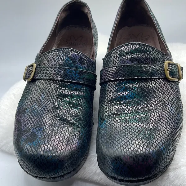 Sanita clogs faux snakeskin size 9 clogs - Image 3