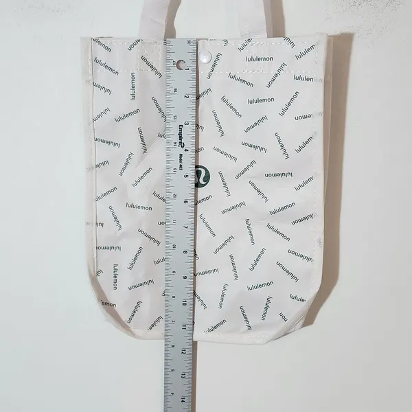 Lululemon Reusable White and Green Tote Bag - Image 4