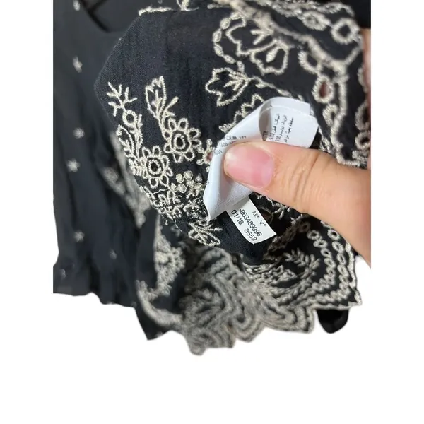 American Eagle Black Embroidered Flowy Blouse‎ Size S - Image 7