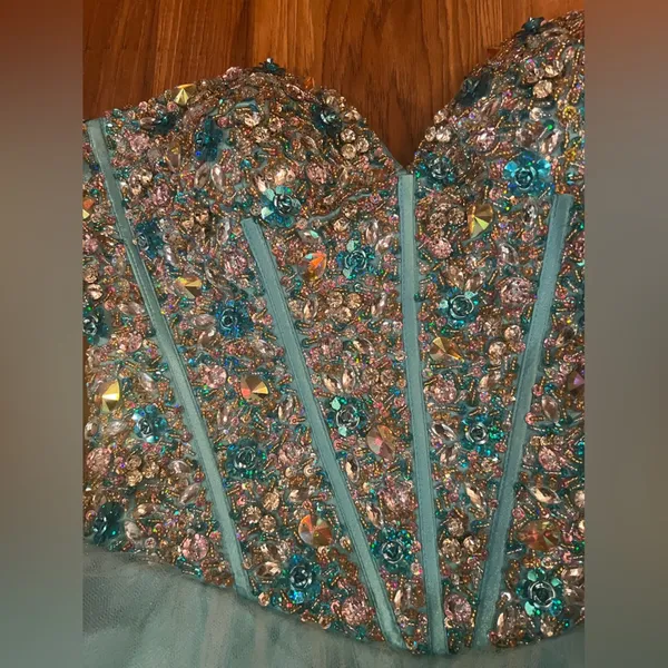 Terani couture 💃🏻PROM DRESS💃🏻SWEET 16 size 4 - Image 8