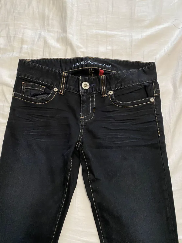 Guess Jeans - Image 3