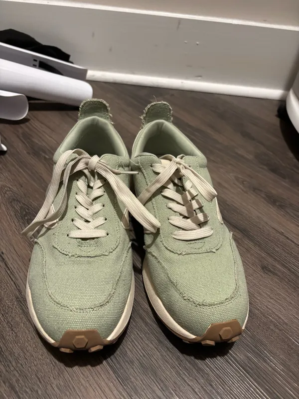 DV by Dolce Vita Athletic Shoes Mint Green - Image 3