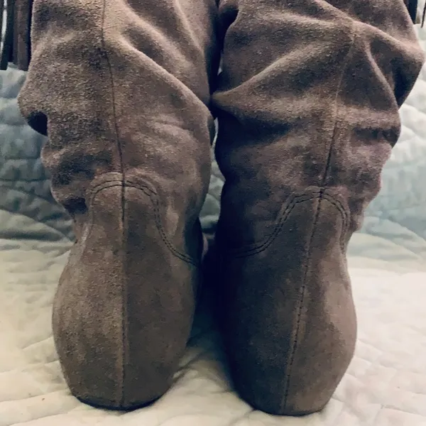Grey suede over the knee tassel boots. - Image 7