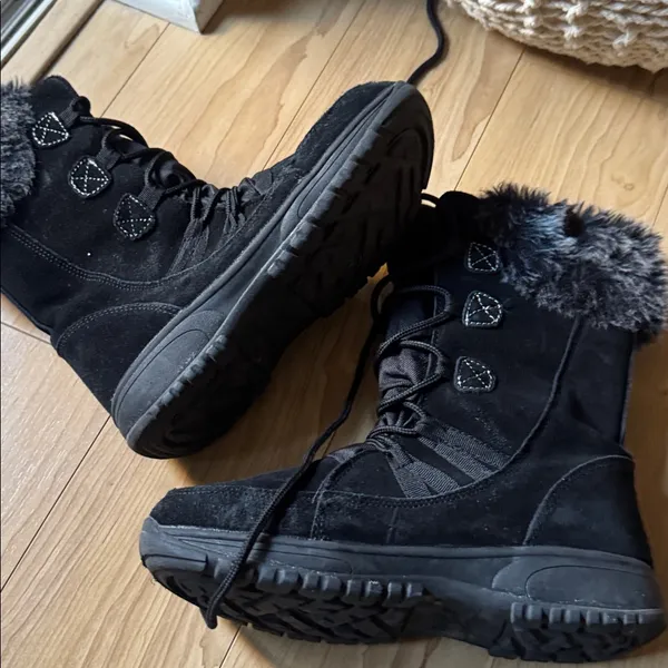 Western Chief Black Faux Fur Winter Boots - Image 5