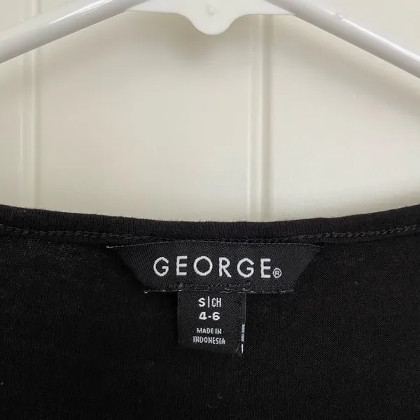 EUC | GEORGE‎ women’s solid black tiered ruffle front short sleeve blouse small - Image 4