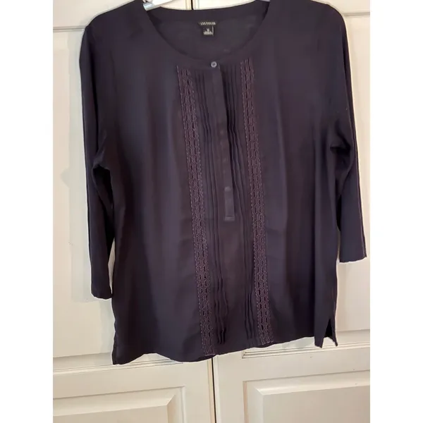 Ann‎ Taylor Navy Blue Crochet Lace Pintuck Pleated 3/4 Sleeve Blouse Top Medium - Image 4