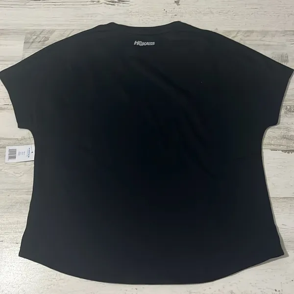 Hoka Lifestyle Tee Size M NWT - Image 6