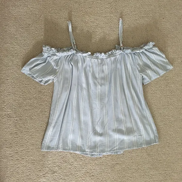 Kendall & Kylie Cold Shoulder Top - Image 2