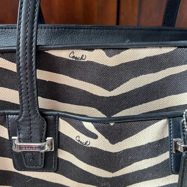 Tote zebra print in tan & black leather trim & handles EUC - Image 2