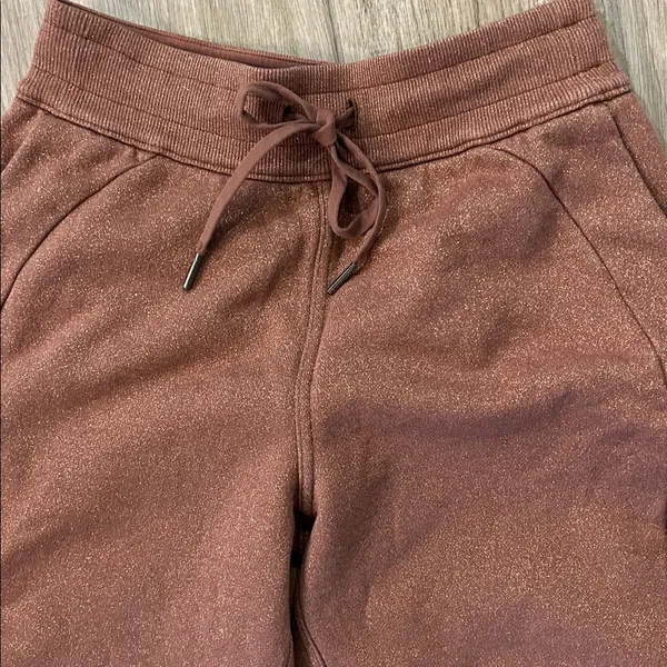 Lululemon joggers - Image 3