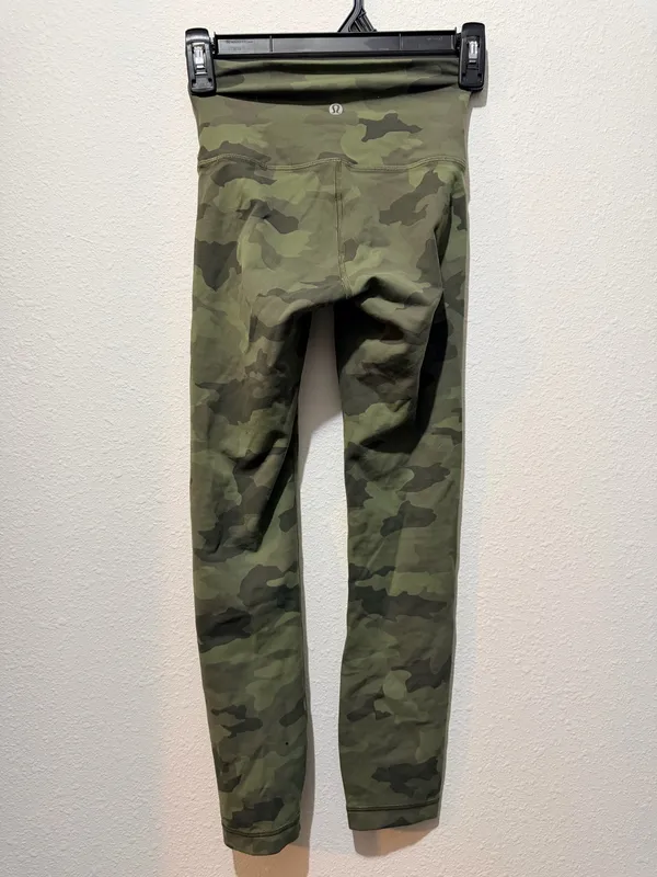 lululemon Wunder Train HR 25” - Image 2