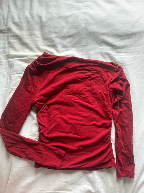 Abercrombie Off-The-Shoulder Top Long Sleeve - Image 2