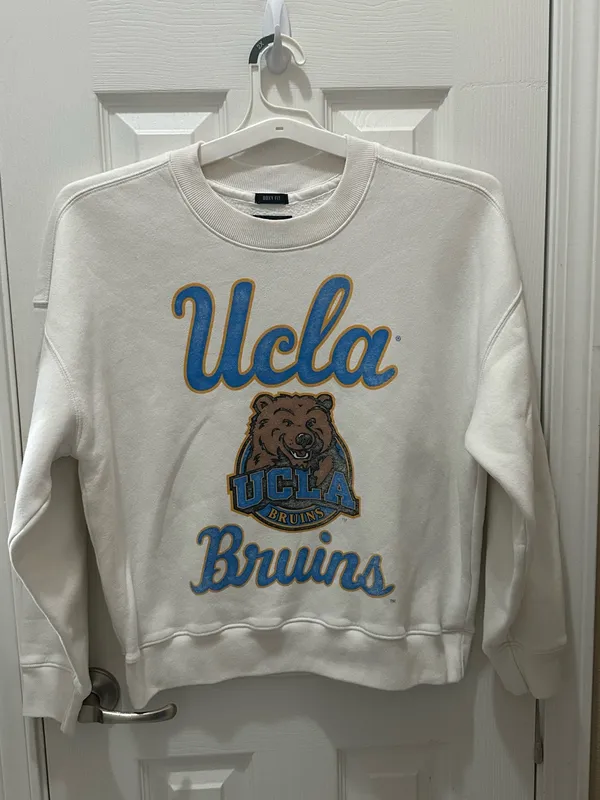 HOLLISTER UCLA Bruins Boxy Fit crewneck sweatshirt size XS - Image 12