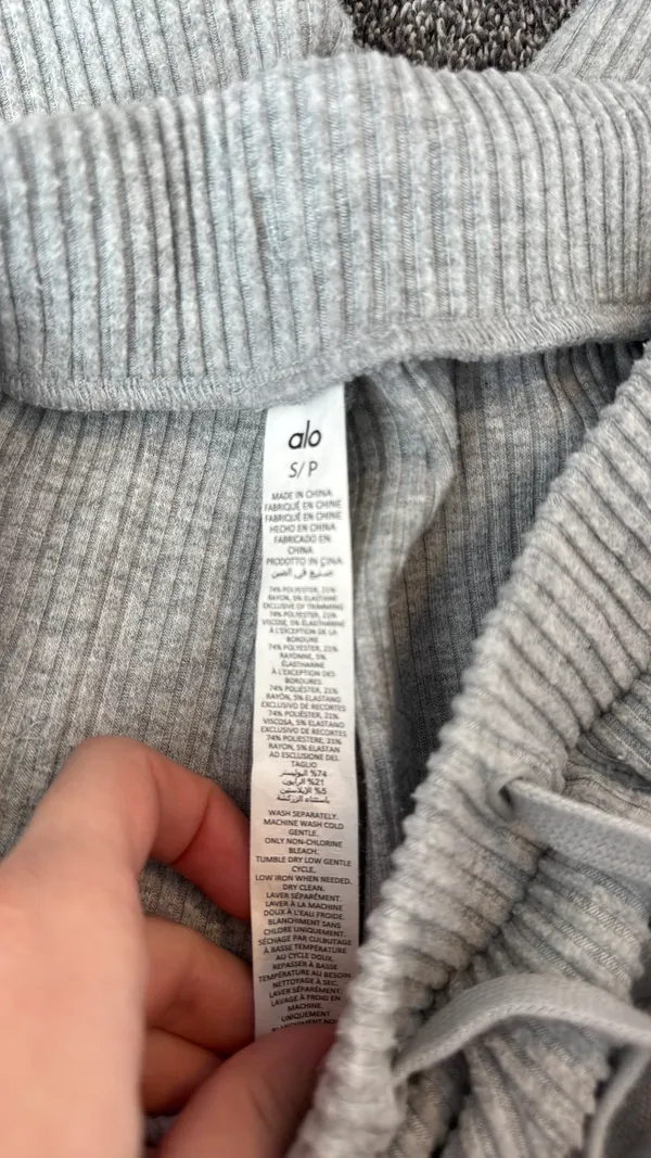 Alo Muse Sweatpants - Image 4