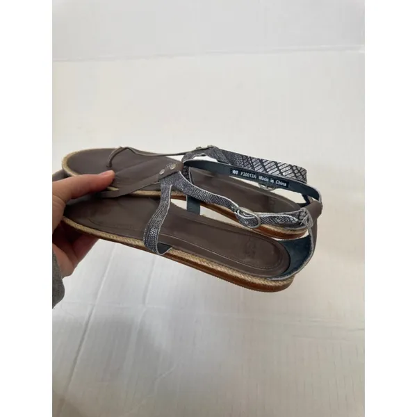 UGG Brown Grey Leather Thong Sandals Womens 8 Casual Summer Flat Beachy Shoes - Image 2