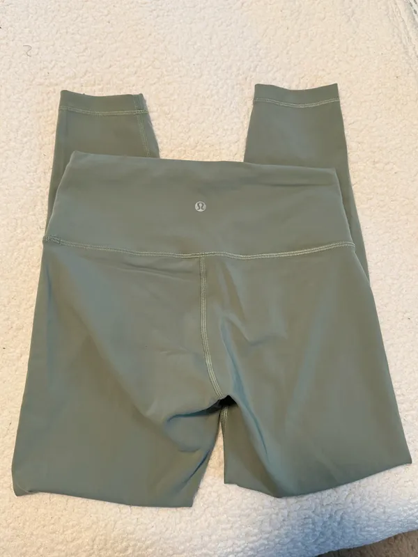 Lululemon Wunder Under Leggings 25" - Image 2