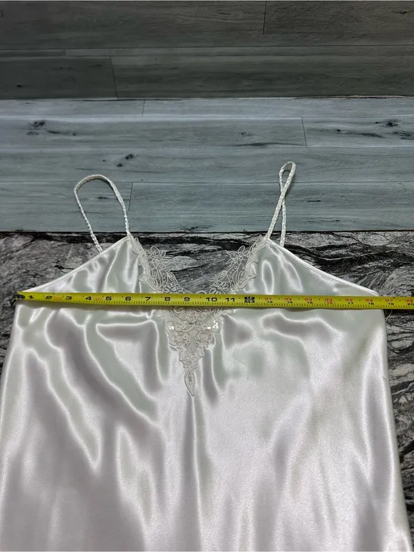 Intimo Amore Satin Ivory Wrap Robe with Nightgown vintage M - Image 6