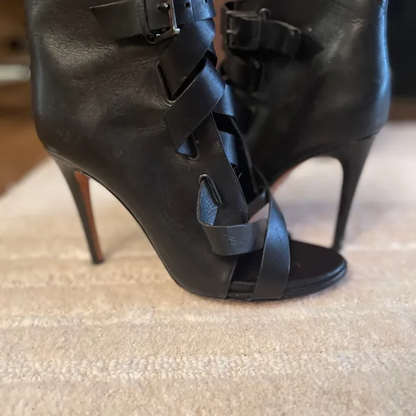 DVF Diane Von Furstenberg Black Stiletto Leather Booties - Image 4