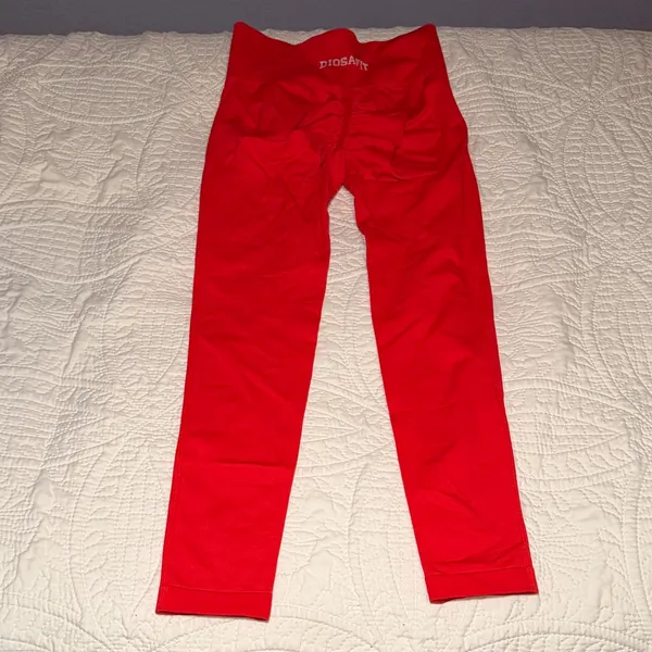 Vibrant Red Women's Leggings Size M - Image 4