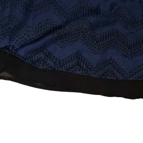 The Limited‎ Navy Blue Chevron Clip Dot Roll Tab Sleeve Blouse Small - Image 3