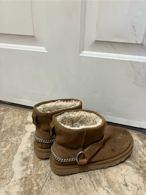 UGG Women’s Classic Mini Chains Chestnut Suede Boots - Image 9