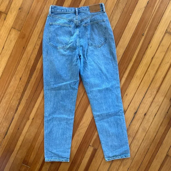 Aritzia Denim Forum BF High-Rise Loose 28L Jeans Size 26 - Image 4