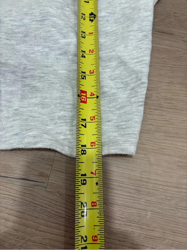 Athleta tshirt with open tie back - Image 7
