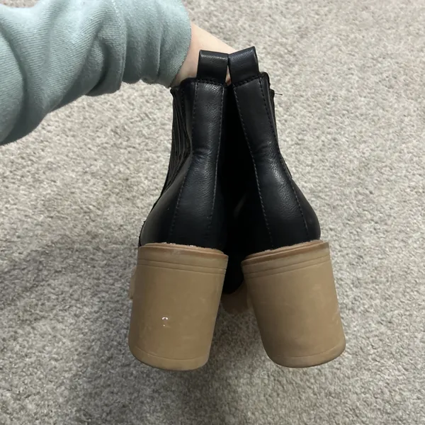 Dolce Vita‎ Jade platform Black Leather Lug Sole Boots Size 9 - Image 4
