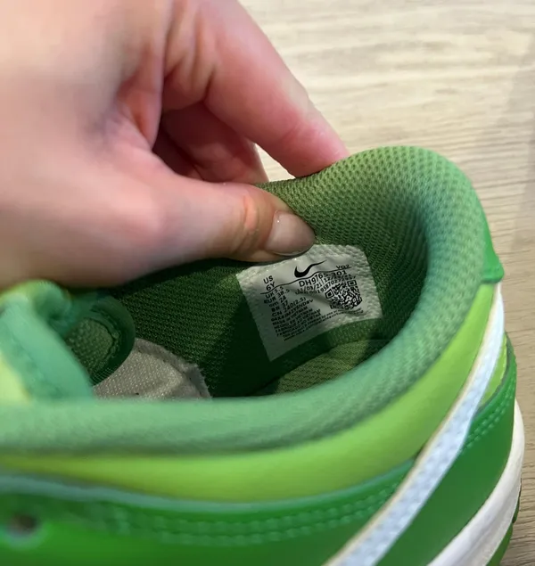 Nike Kermit Dunks (6Y) - Image 5