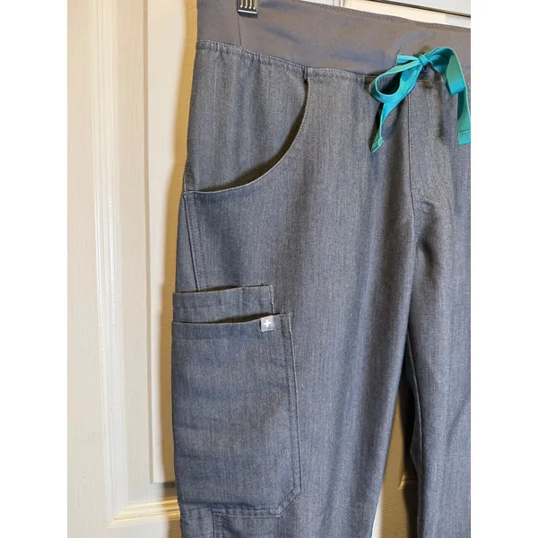 FIGS Technical Collection Kade Cargo Graphite Grey Scrub Pants Size XS T21004 - Image 2