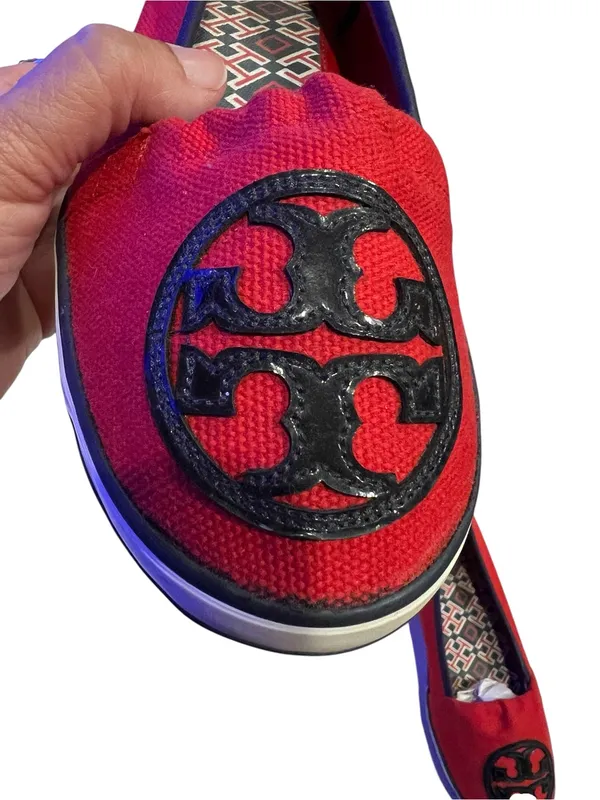EUC Tory Burch Red Canvas Logo Slip On Sneakers Flats Size 8M - Image 4