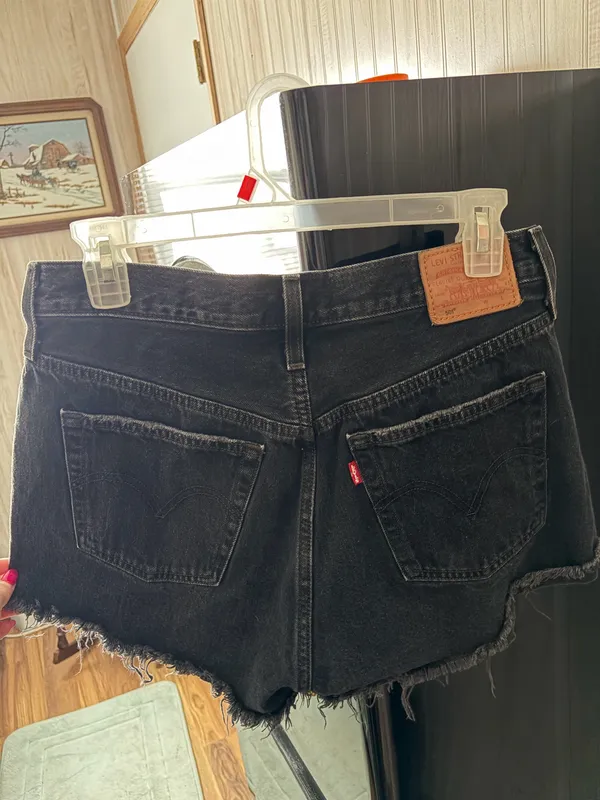 Levi’s Shorts - Image 2