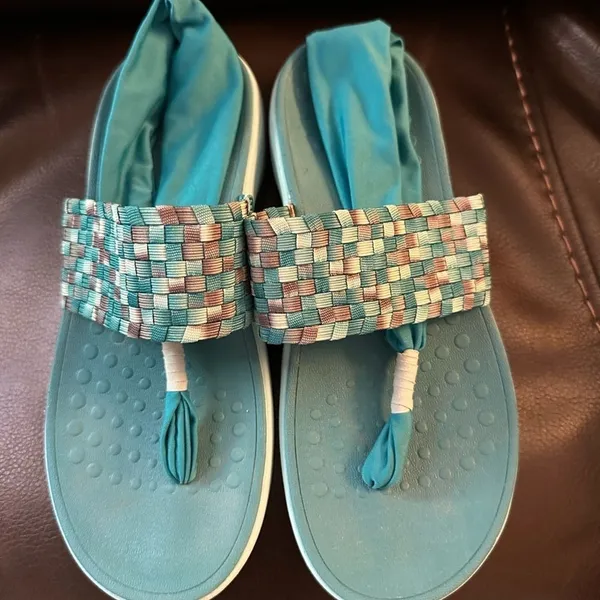 Vionic Orthotic Flip Flops Size 7 Aqua Blue Arch Support Comfort Sandals - Image 2