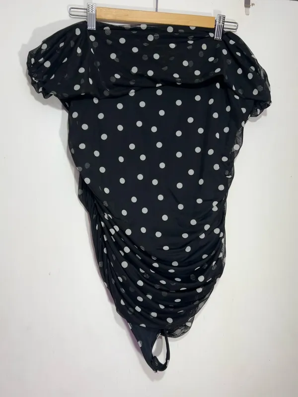 Abercrombie & fitch Off-Shoulder Black and white Polka Dot Mesh Bodysuit size XL - Image 7