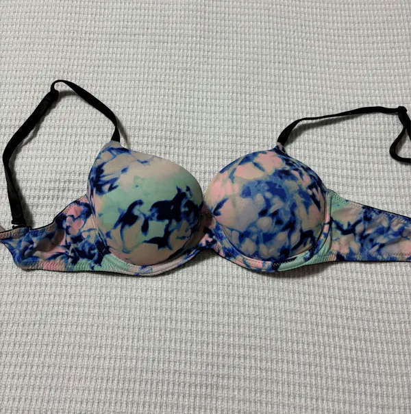 Victoria's Secret Bra - Image 3
