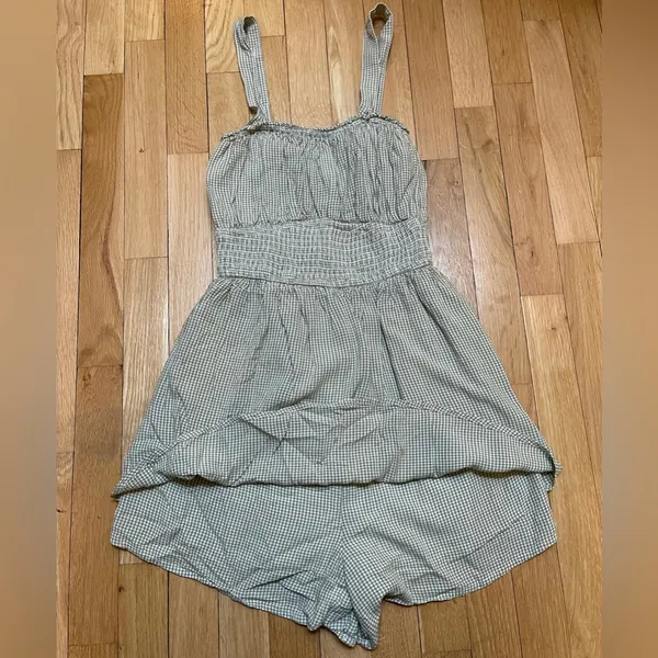 Hollister Green Gingham Sleeveless Romper - Image 5