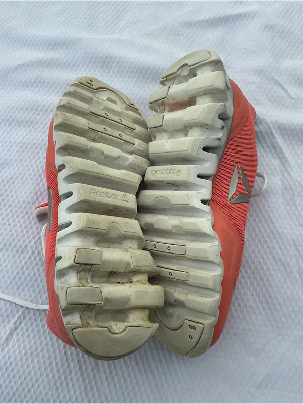 Reebok Coral/White Low-Top Athletic Sneakers - Image 6