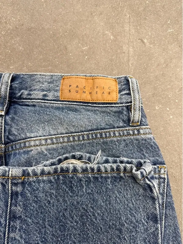 PacSun women’s size 26 Dad Jeans - Image 9