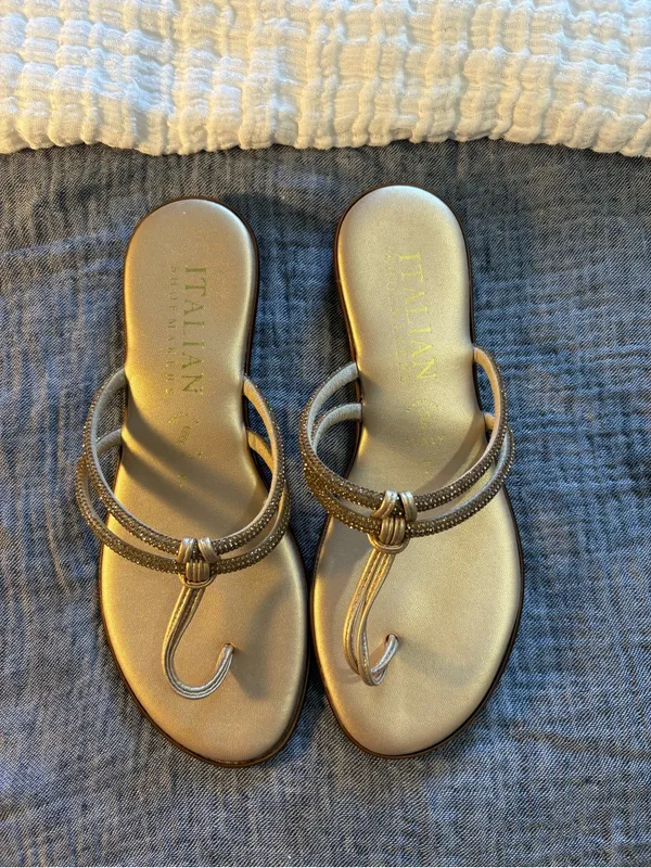 Italian Shoemakers Gold Metallic Thong Sandals for Women Size 7 - Image 2
